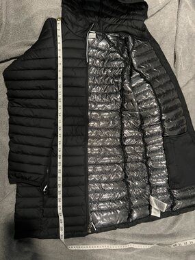 Black Quilted Puffer Jacket - Shiny Silver Lining